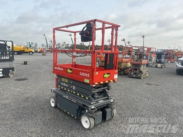 SkyJack SJ3219 シザースリフト