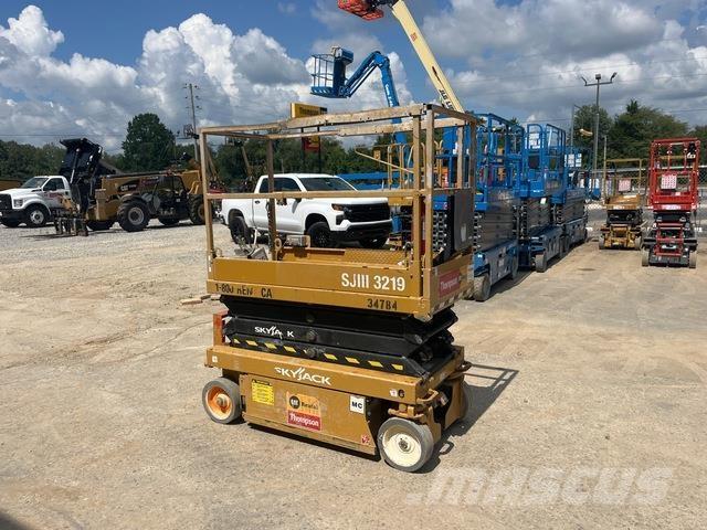 SkyJack SJ3219 シザースリフト