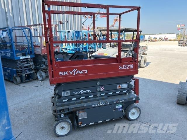 SkyJack SJ3219 シザースリフト
