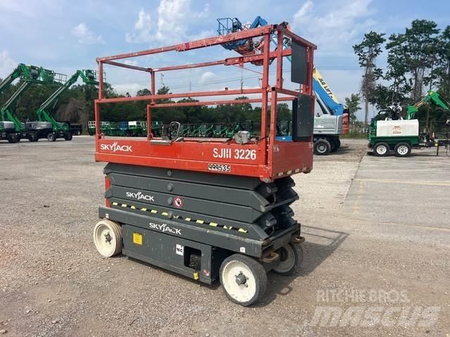 SkyJack SJ3226 シザースリフト