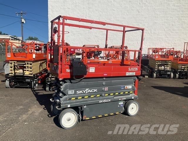 SkyJack SJ3226 シザースリフト
