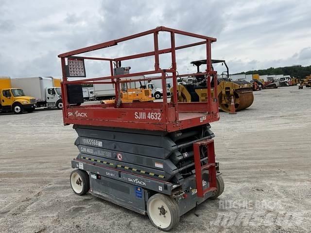 SkyJack SJ4632 シザースリフト