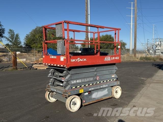 SkyJack SJ4632 シザースリフト