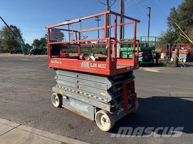 SkyJack SJ4632 シザースリフト