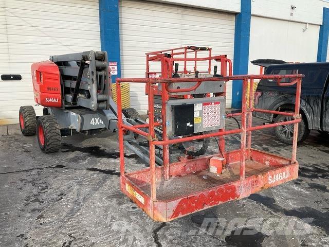 SkyJack SJ46AJ ブームリフト　屈伸型