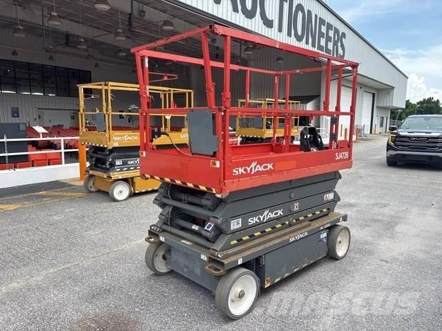 SkyJack SJ4726 シザースリフト
