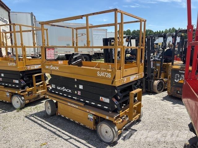 SkyJack SJ4726 シザースリフト