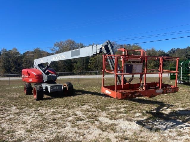 SkyJack SJ86T ブームリフト　直伸型