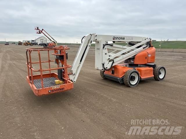 Snorkel A46JE ブームリフト　屈伸型