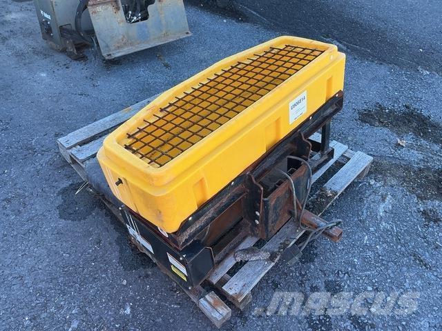 SnowEx SD-600 砂と塩撒き専用車