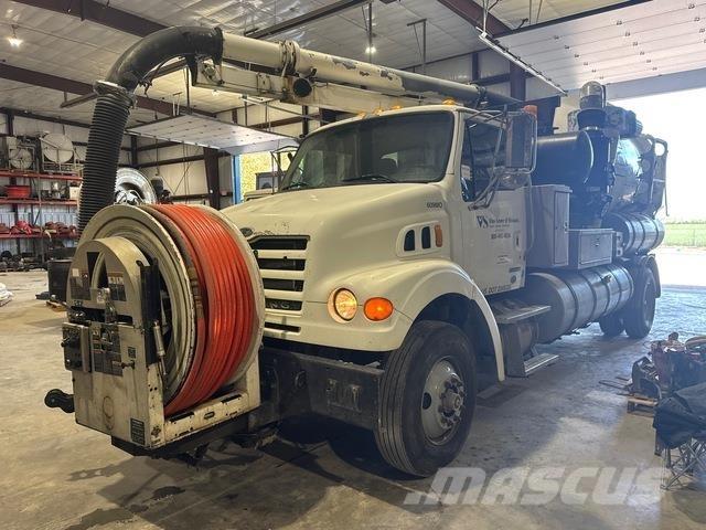 Sterling L7500 コンバイン／バキュームトラック