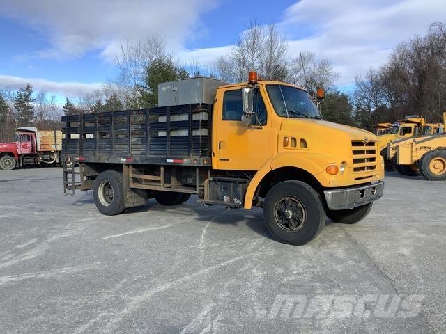 Sterling L7500 平ボディー