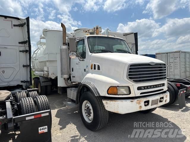 Sterling L9500 コンバイン／バキュームトラック