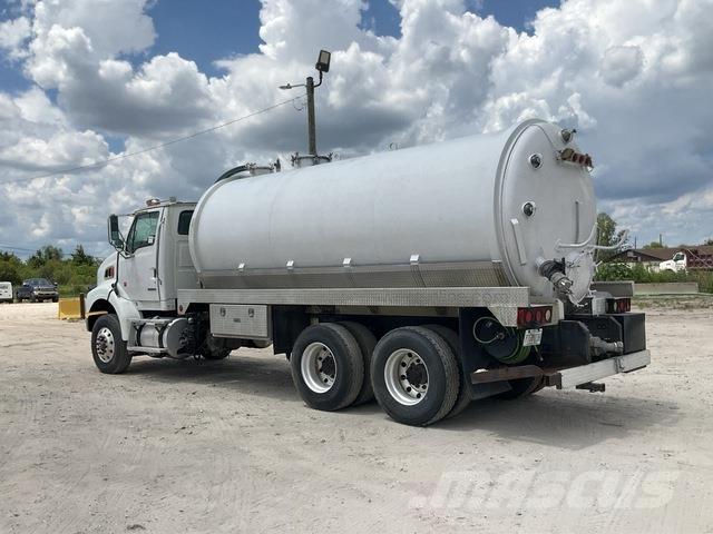 Sterling L9500 コンバイン／バキュームトラック