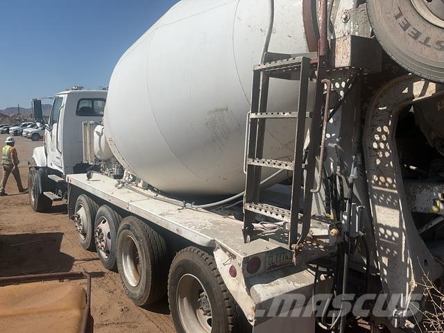 Sterling L9500 その他トラック
