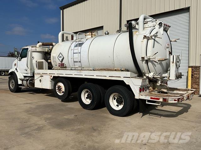 Sterling L9500 コンバイン／バキュームトラック