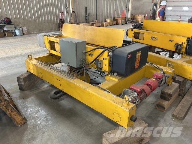  Street オーバーヘッド、ガントリークレーン