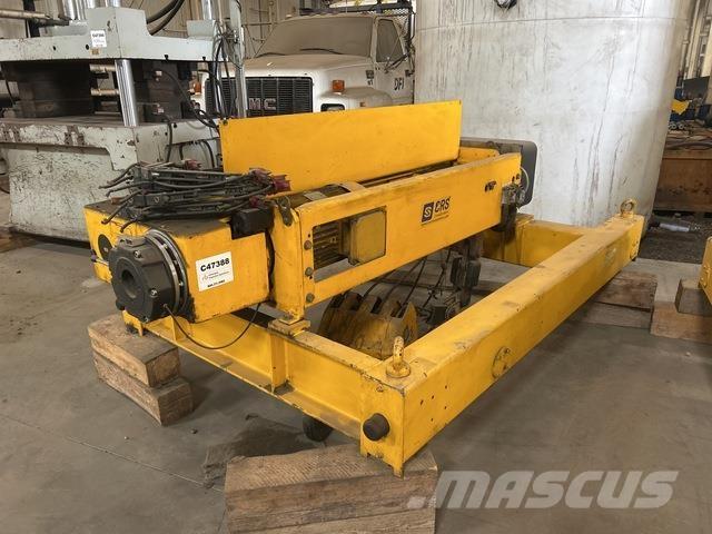  Street オーバーヘッド、ガントリークレーン