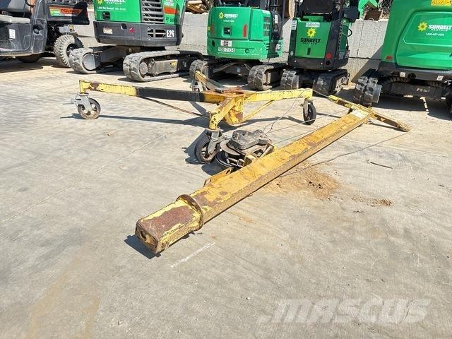 Sumner R250 ホイスト、ウインチ、エレベーター