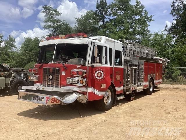  Sutphen MT70 消防車