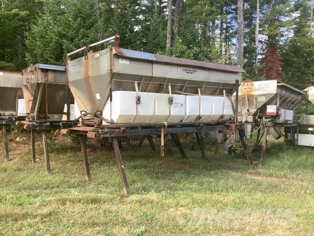 Swenson  砂と塩撒き専用車