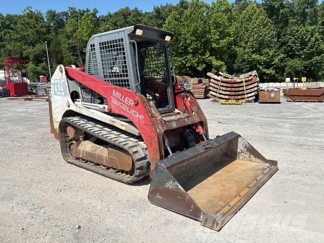 Takeuchi TL10 スキッドステアローダー
