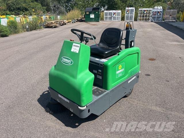 Tennant 6100 屋内用スイーパー