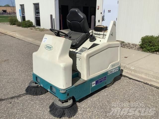 Tennant 6200 屋内用スイーパー
