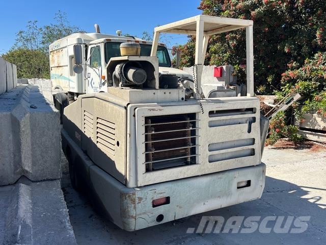 Tennant 800 屋内用スイーパー