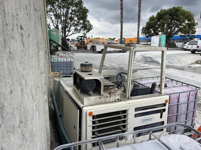 Tennant 800 屋内用スイーパー