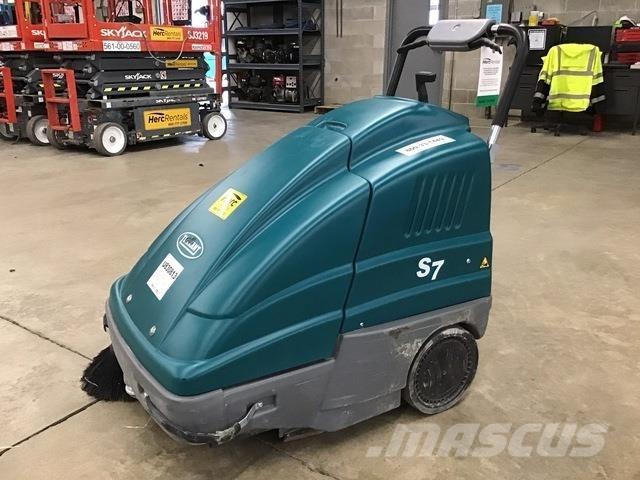 Tennant S7 屋内用スイーパー
