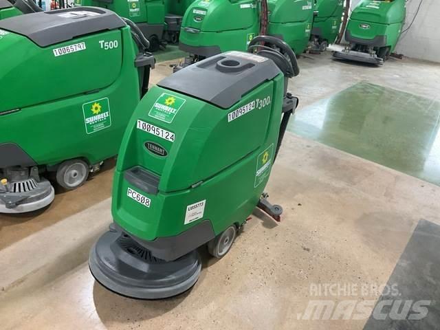 Tennant T300 床洗浄機（スクラバー）