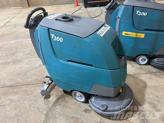 Tennant T300 床洗浄機（スクラバー）