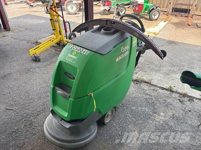 Tennant T300E 床洗浄機（スクラバー）