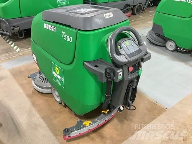 Tennant T500 床洗浄機（スクラバー）