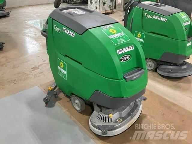 Tennant T500 床洗浄機（スクラバー）
