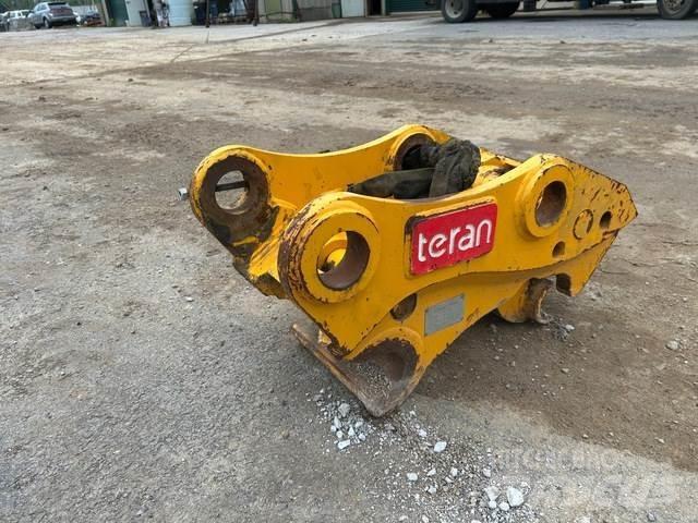 Teran TQC325 クイックヒッチ