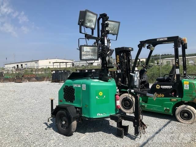 Terex RL4 ライトタワー