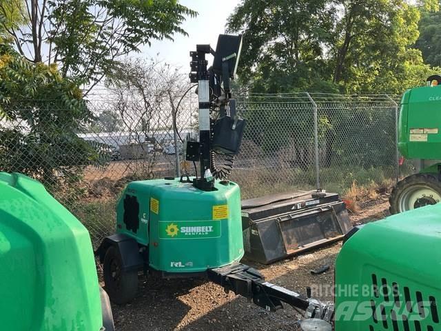 Terex RL4 ライトタワー