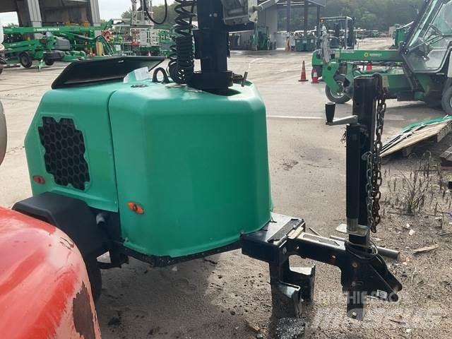 Terex RL4 ライトタワー