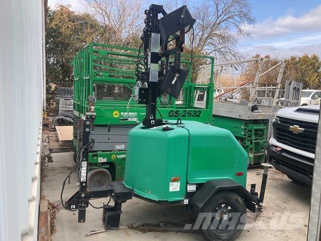 Terex RL4 ライトタワー