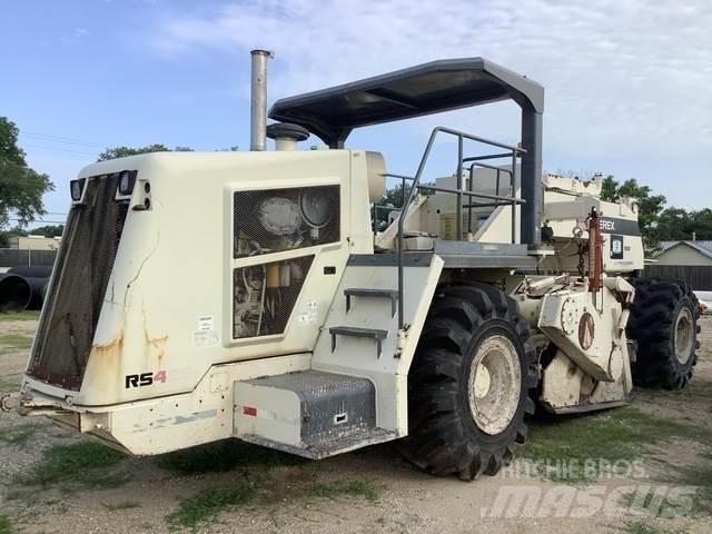 Terex RS-425C ソイルコンパクター