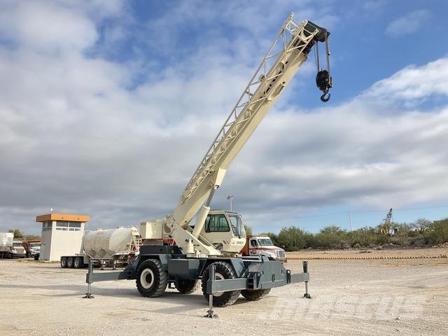 Terex RT230-1 ラフテレーンクレーン