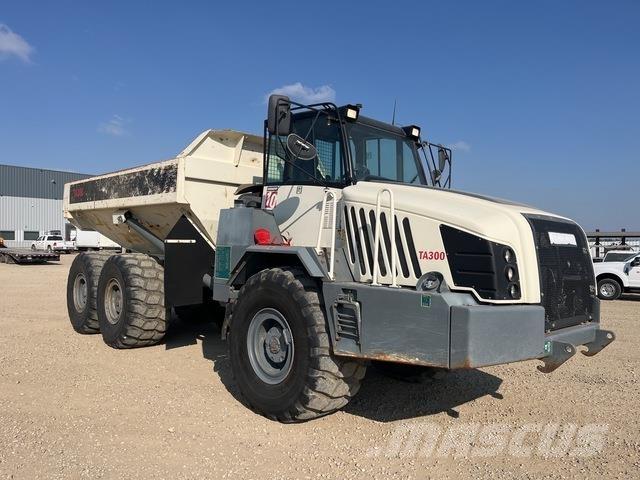 Terex TA300 アーティキュレート式ダンプトラック