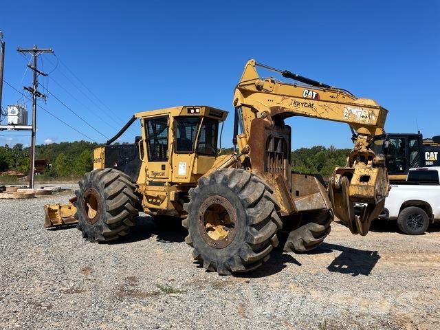 Tigercat 620D スキッダー