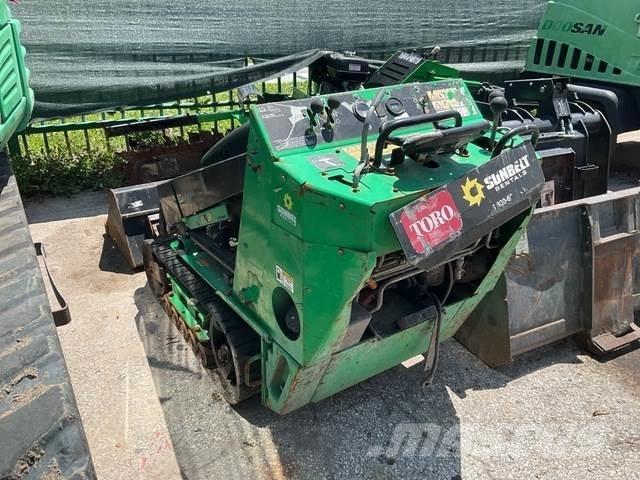 Toro  スキッドステアローダー