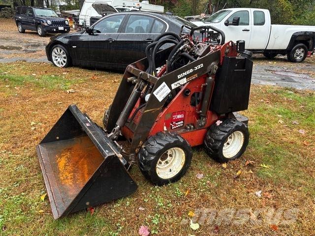 Toro Dingo 322 スキッドステアローダー