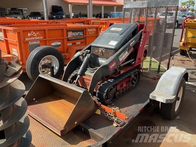 Toro TX427 スキッドステアローダー