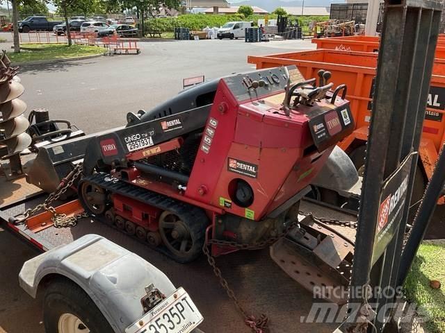 Toro TX427 スキッドステアローダー