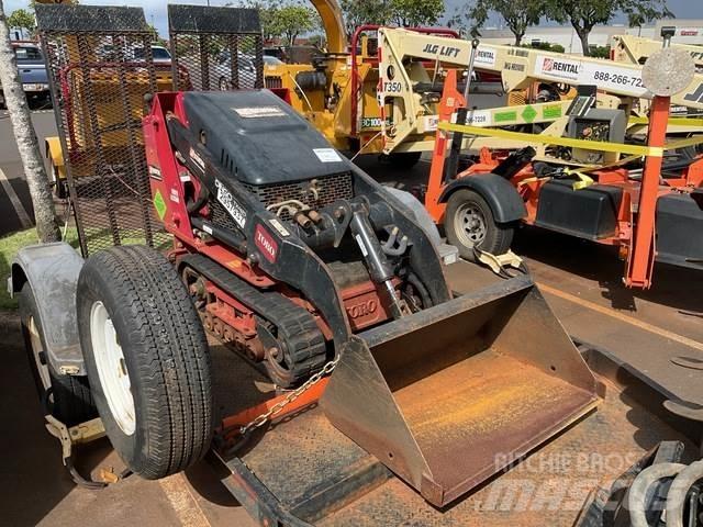Toro TX427 スキッドステアローダー